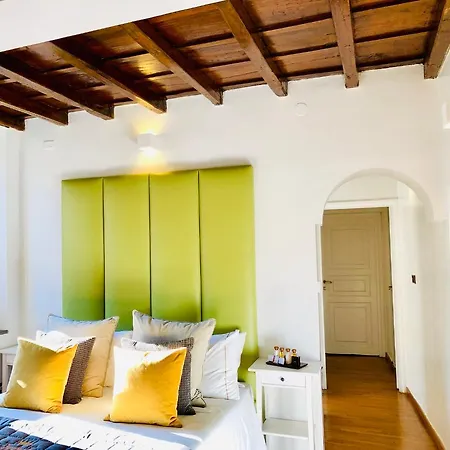 Palace Fontana Di Trevi *